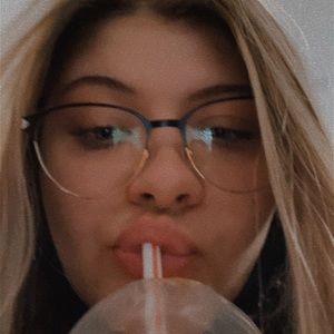 Meet your Posher, Kara